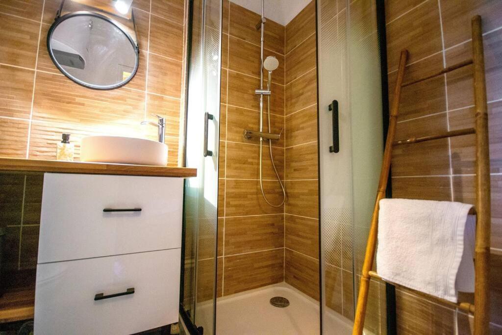 Mer Veilleuse Gruissan - Clim - Piscine ภายนอก รูปภาพ